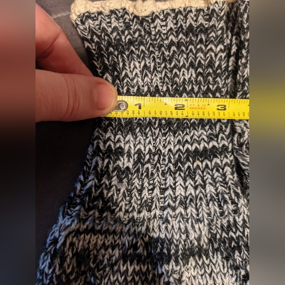 ❄️ Women's Gray and Black Knitted Boot Cuffs with Cream colored trim - Picture 5 of 6